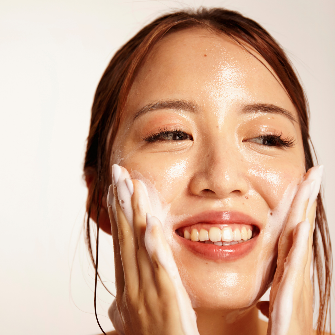 Face Warrior: Purifying Green Tea & Charcoal Cleanser